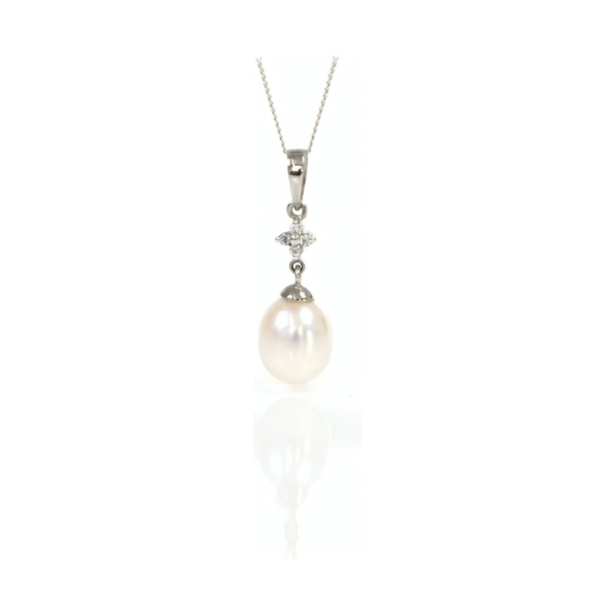 Freshwater Pearl & 4 stone Diamond Drop Pendant  |  Gold